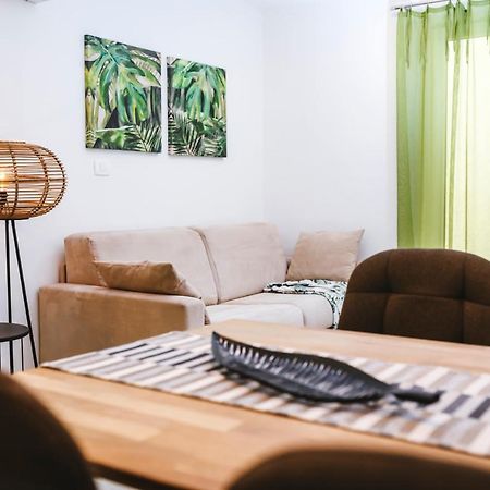 Fonda Apartments Копер Экстерьер фото