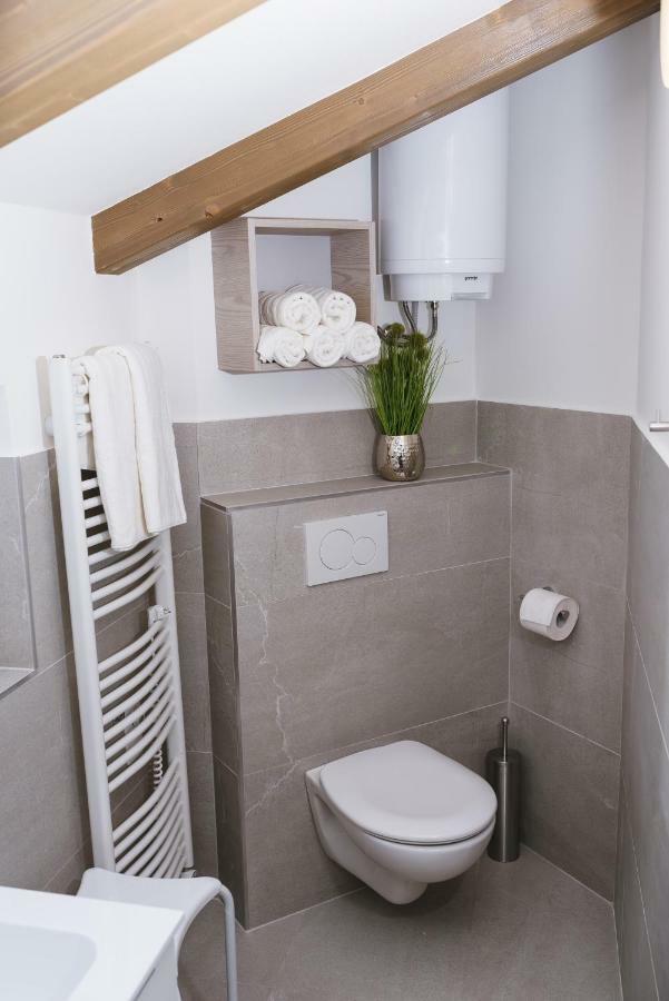 Fonda Apartments Копер Экстерьер фото