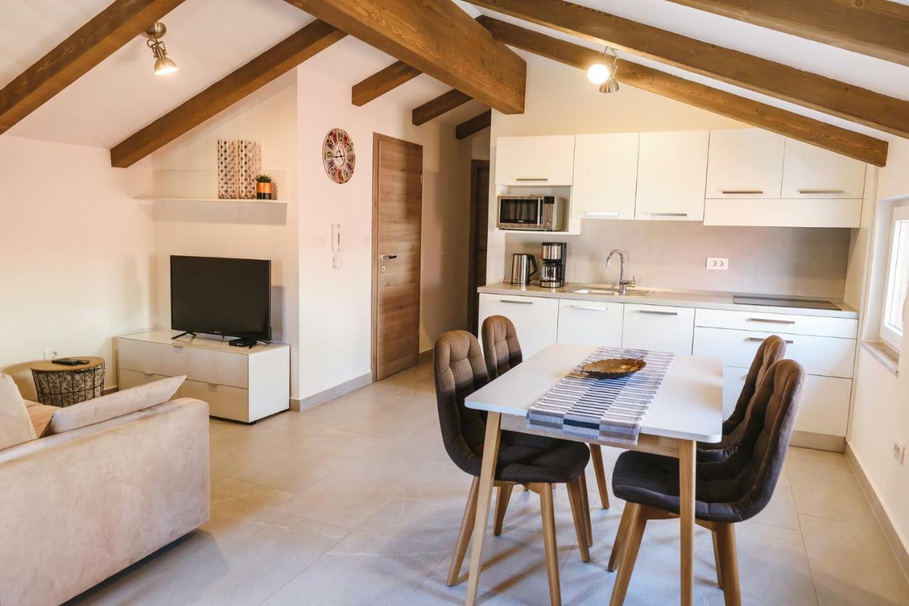 Fonda Apartments Копер Экстерьер фото